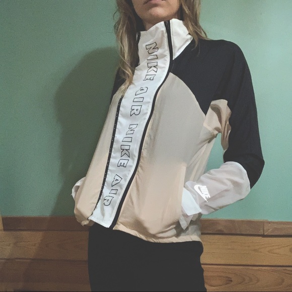 Nike air windbreaker - Picture 3 of 7